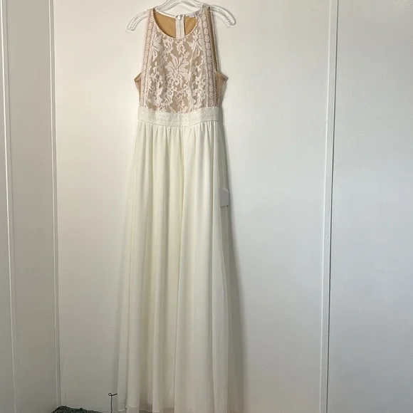 NWT Lulus Forever and Always White Lace Maxi Dress Size M NWT Lulus Forever and Always White Lace Maxi Dress Size M